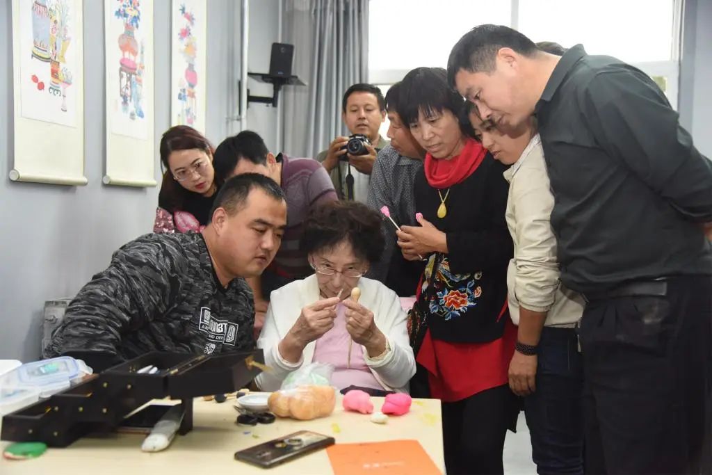 非遺傳承人研培計劃十年探索的山工藝實踐